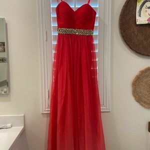 La femme formal dress